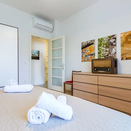 Deluxe Mp Apartman Zára